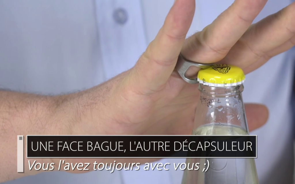 d'une main on peut ouvrir une canette avec une bague décapsuleur