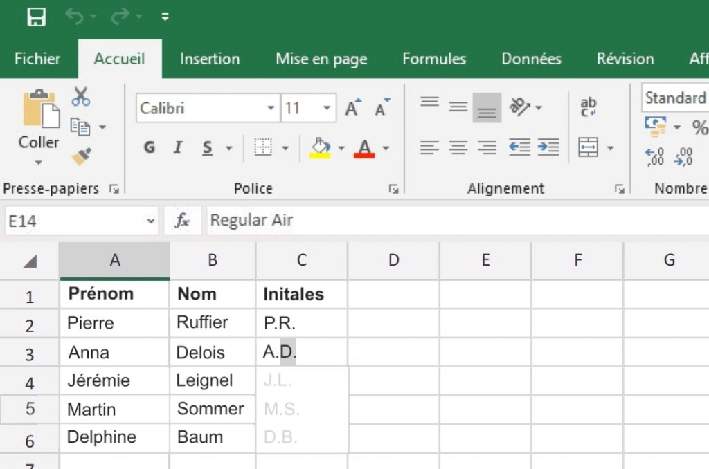 Le remplissage instantané avec Flash Fill sur Excel.