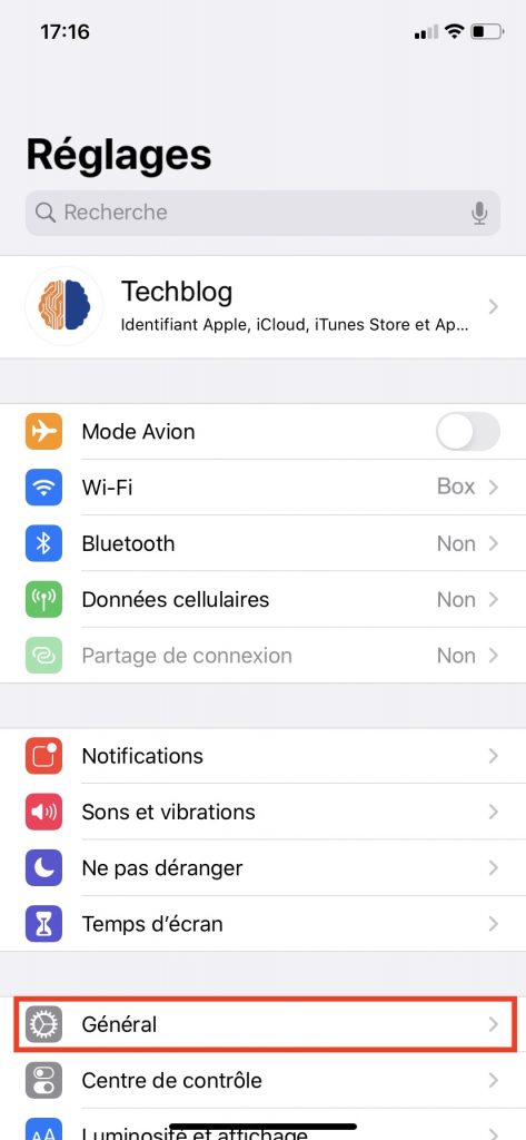 Le menu "Général" dans les Réglages de l'iPhone.